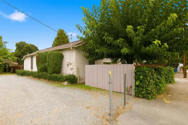 30 Chester Avenue, San Martin, California 95046