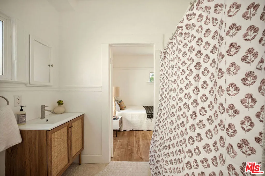 2010 Workman Street, Los Angeles, California 90031 home-pic-20