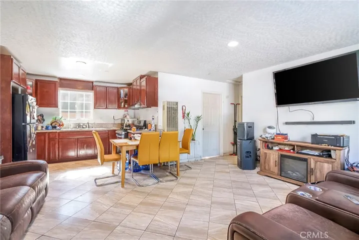 5307 1/2 Compton Avenue, Los Angeles, California 90011