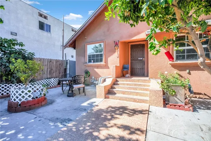 5307 1/2 Compton Avenue, Los Angeles, California 90011