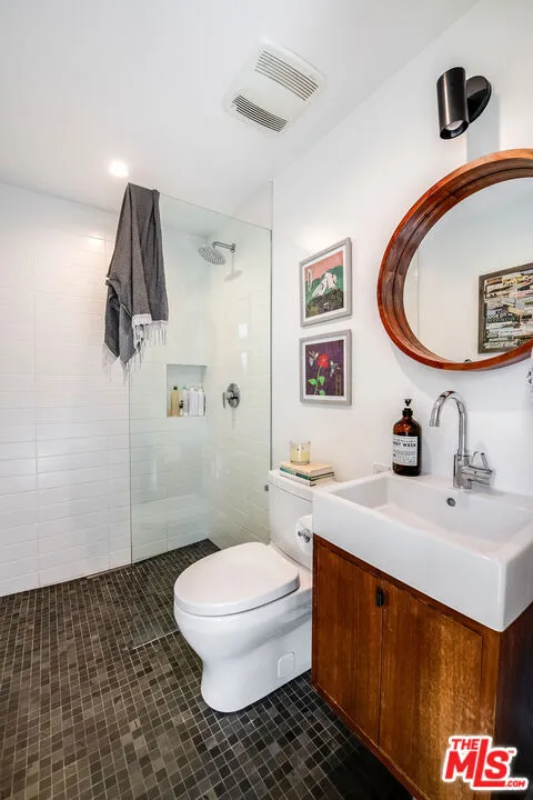 1385 Palms Boulevard, Venice, California 90291 home-pic-21