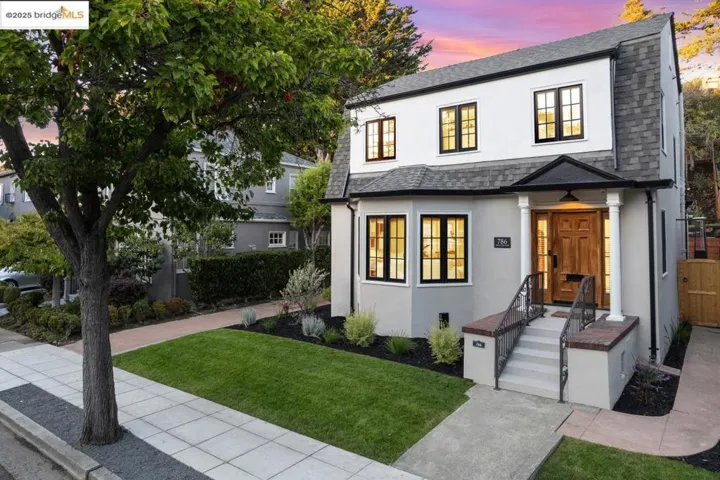 786 Trestle Glen Road, Oakland, California 94610
