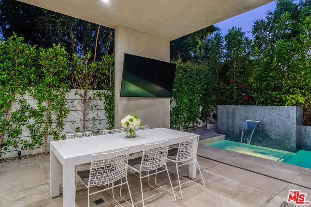 721 N Vista Street, Los Angeles, California 90046 home-pic-32