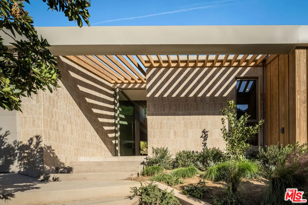 1600 Rising Glen Road, Los Angeles, California 90069 home-pic-1