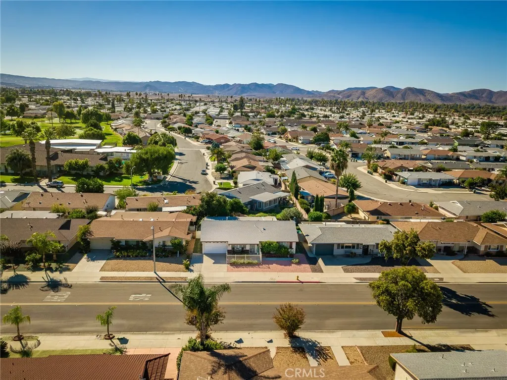 1461 W Mayberry, Hemet, California 92543 home-pic-23