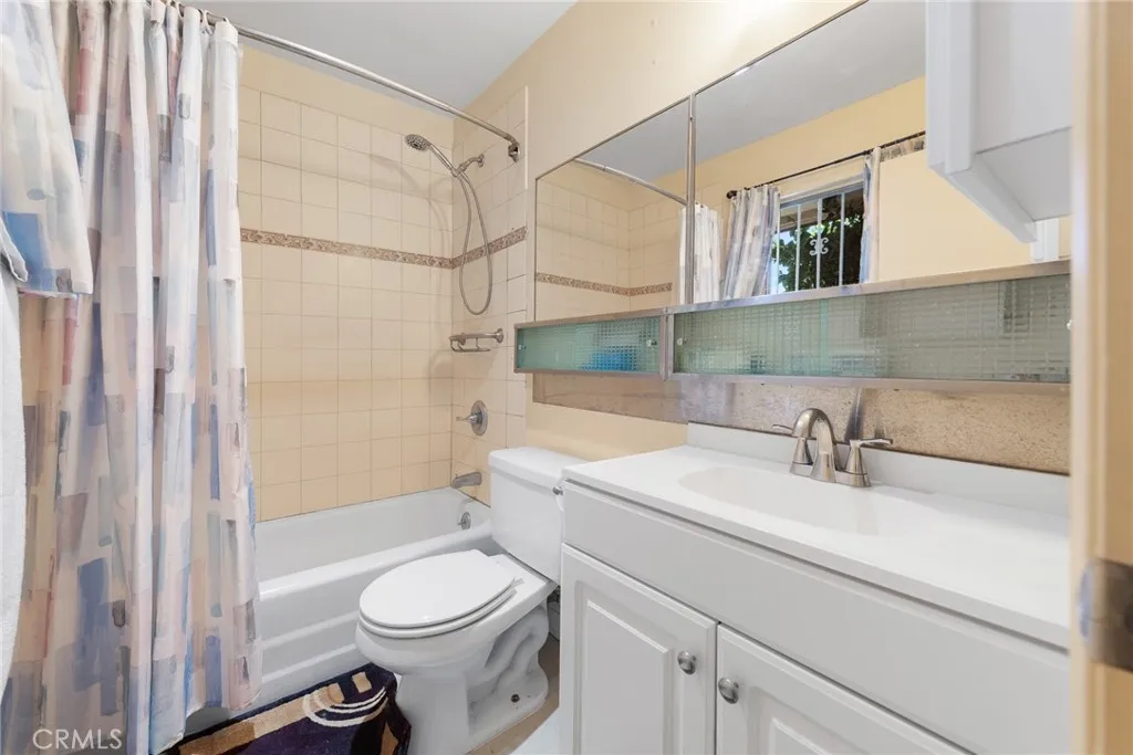 1461 W Mayberry, Hemet, California 92543 home-pic-15