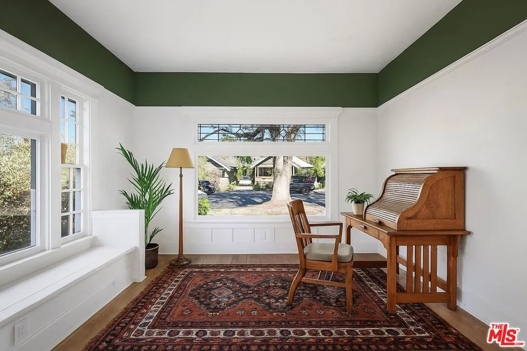 2074 W 29th Street, Los Angeles, California 90018 home-pic-12