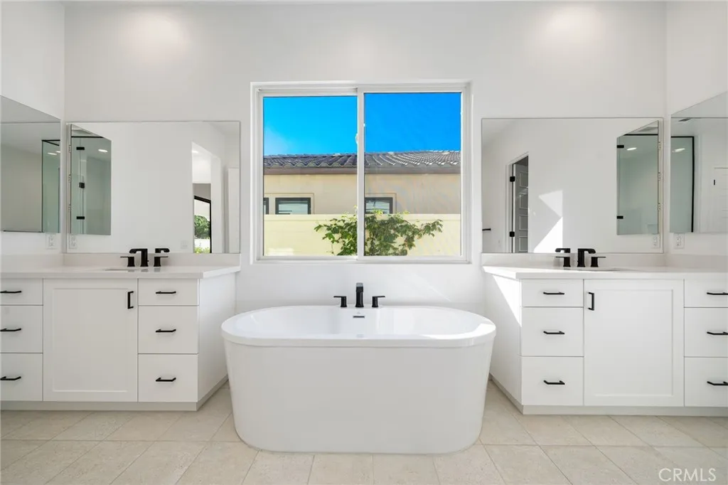 57660 Cherrywood Place, La Quinta, California 92253 home-pic-17