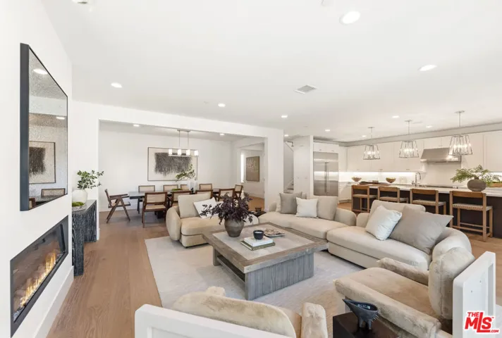 4328 Wilkinson Avenue, Studio City, California 91604
