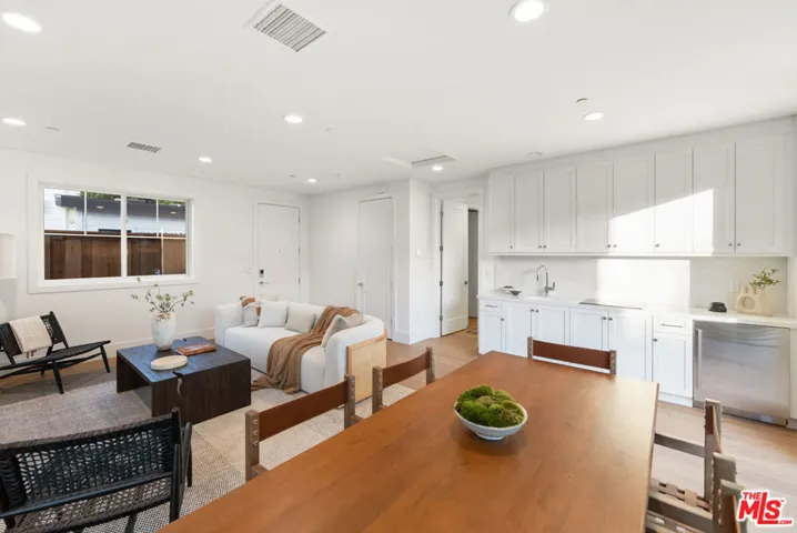 4328 Wilkinson Avenue, Studio City, California 91604