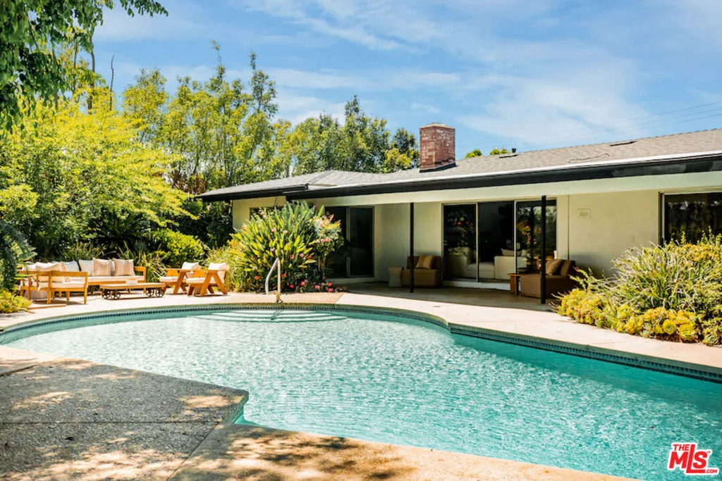 2700 Carmar Drive, Los Angeles, California 90046 home-pic-0