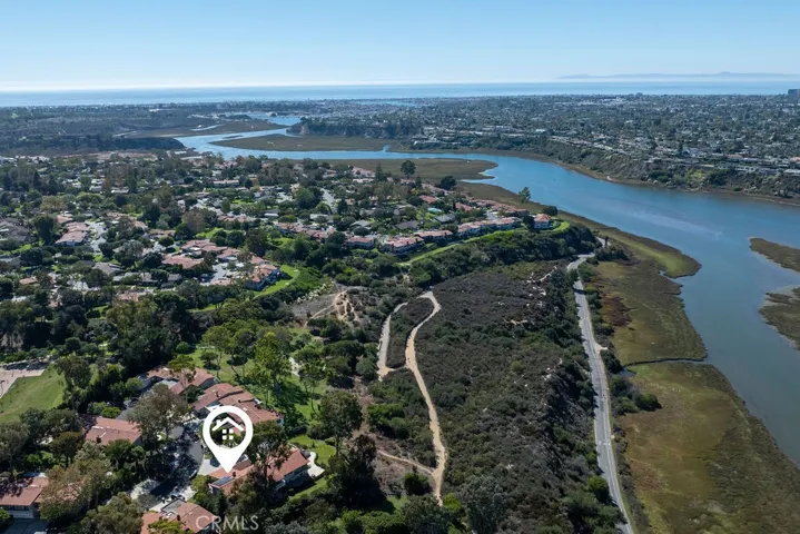 338 Vista Madera, Newport Beach, California 92660