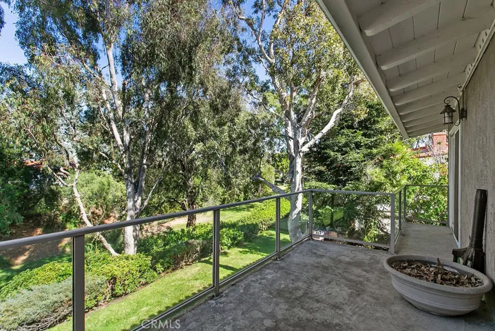 338 Vista Madera, Newport Beach, California 92660