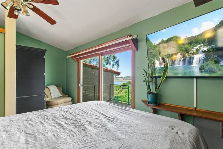 338 Vista Madera, Newport Beach, California 92660