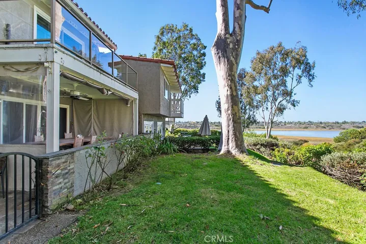 338 Vista Madera, Newport Beach, California 92660