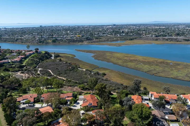 338 Vista Madera, Newport Beach, California 92660