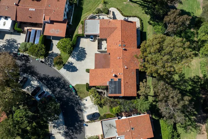 338 Vista Madera, Newport Beach, California 92660