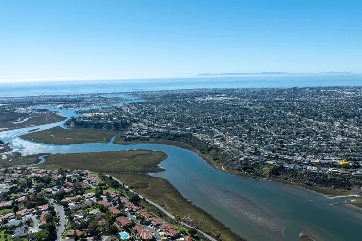 338 Vista Madera, Newport Beach, California 92660