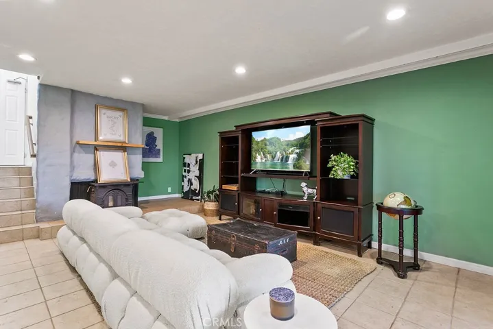 338 Vista Madera, Newport Beach, California 92660