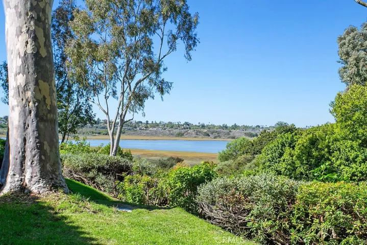 338 Vista Madera, Newport Beach, California 92660