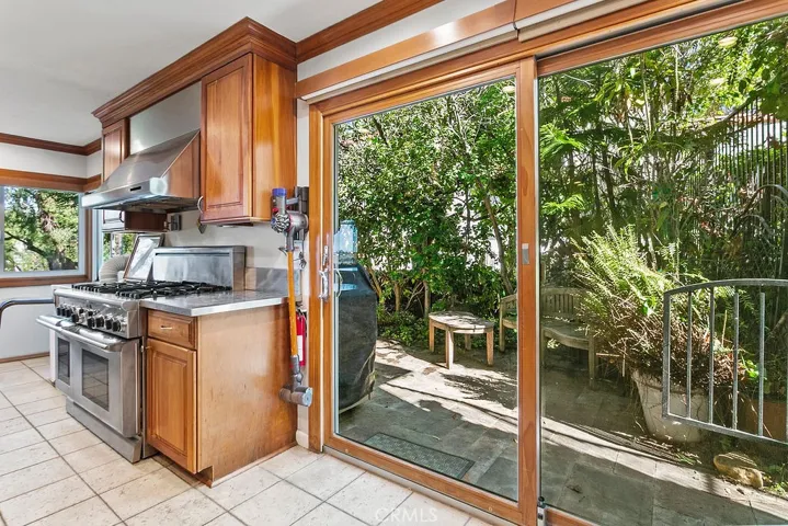 338 Vista Madera, Newport Beach, California 92660