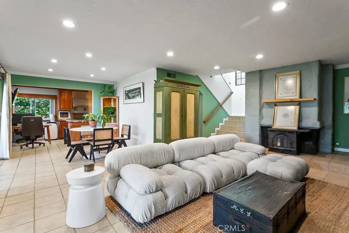 338 Vista Madera, Newport Beach, California 92660