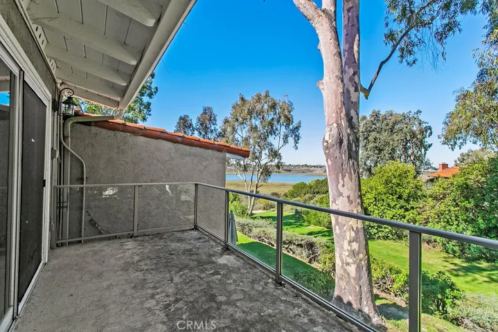 338 Vista Madera, Newport Beach, California 92660
