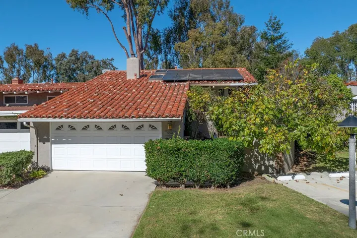 338 Vista Madera, Newport Beach, California 92660