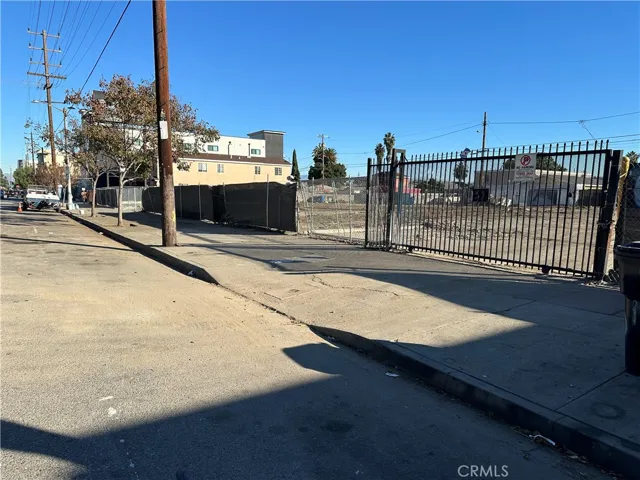 8886 S Vermont, Los Angeles, California 90044