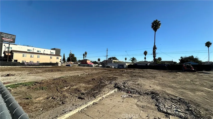 8886 S Vermont, Los Angeles, California 90044