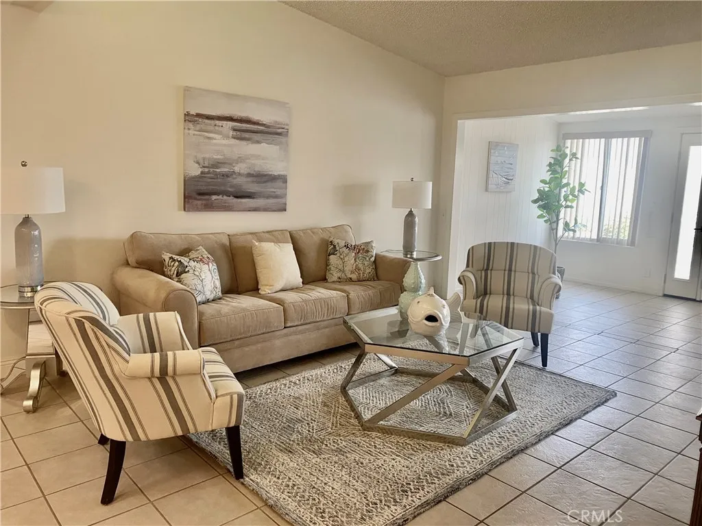 13741 Annadale Dr., Seal Beach, California 90740 home-pic-5