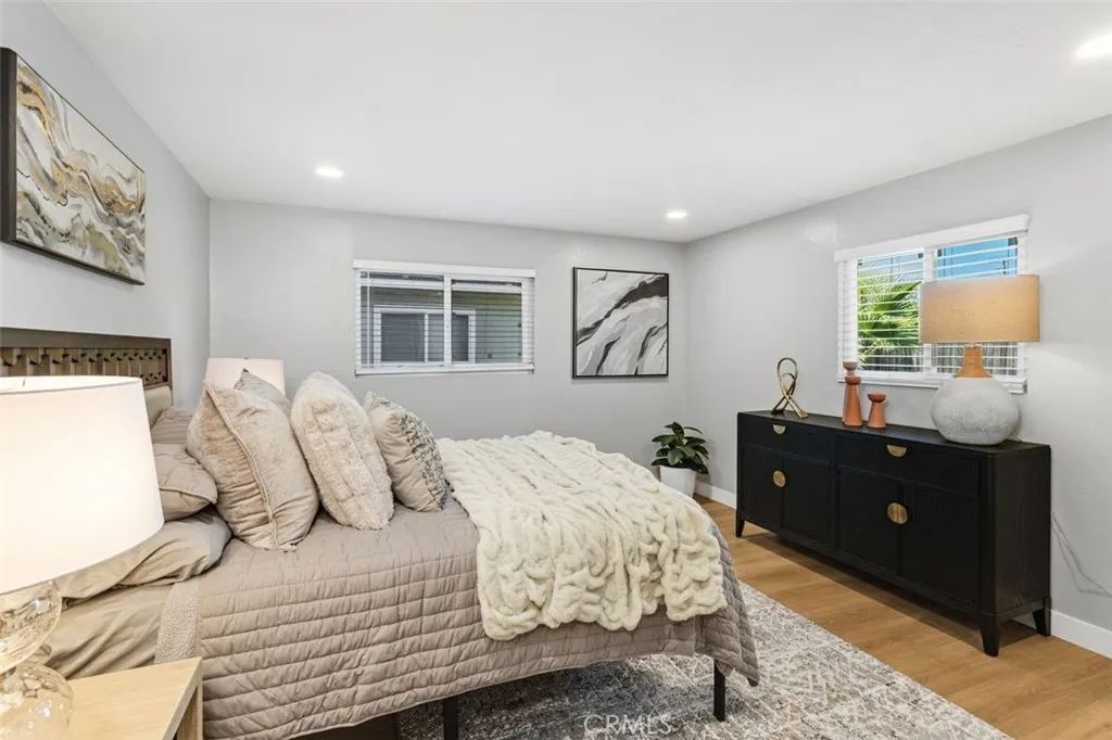123 E Wilson, Orange, California 92867 home-pic-17