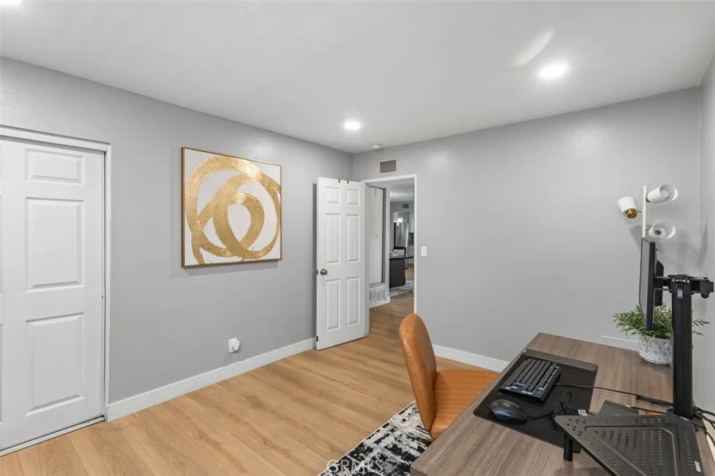 123 E Wilson, Orange, California 92867 home-pic-14