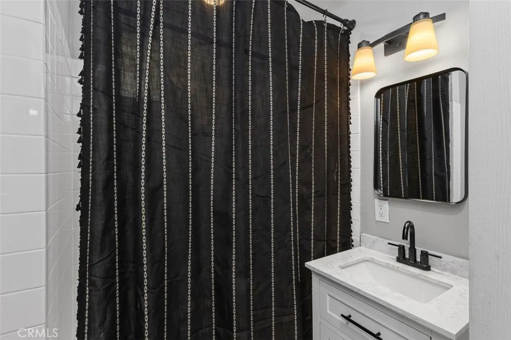 123 E Wilson, Orange, California 92867 home-pic-12
