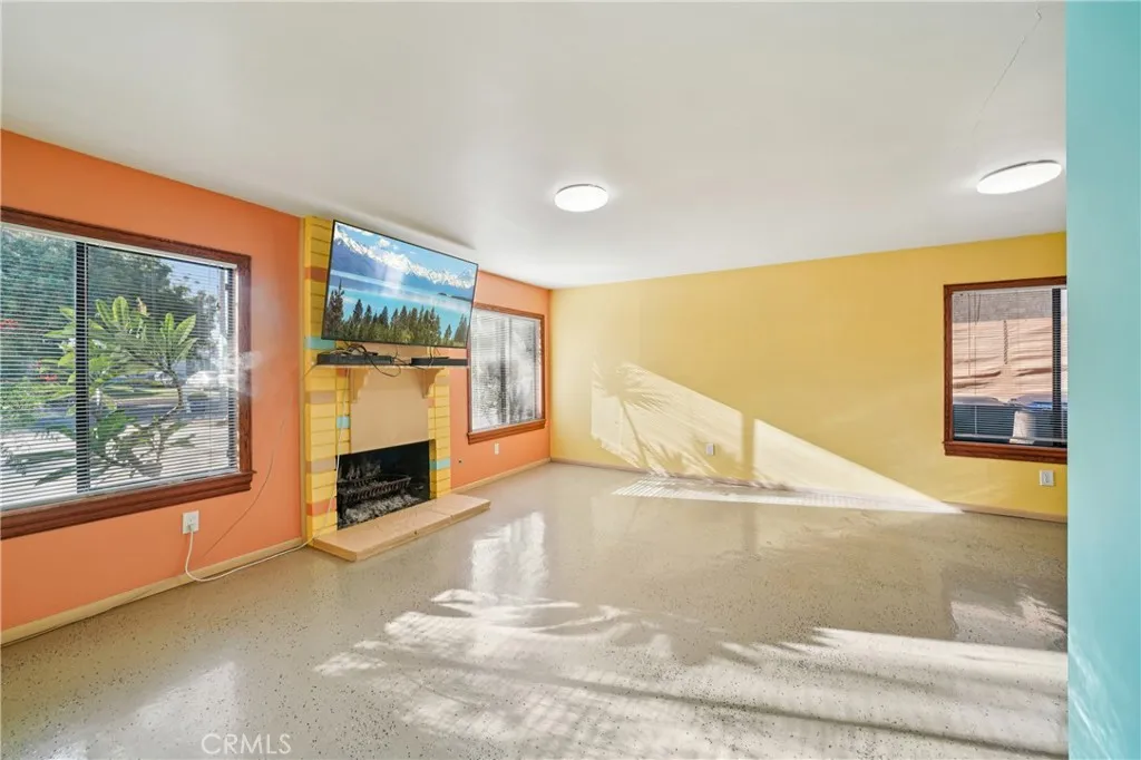 571 Oriole, Corona, California 92879 home-pic-12