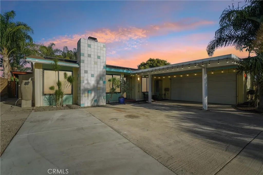 571 Oriole, Corona, California 92879 home-pic-0