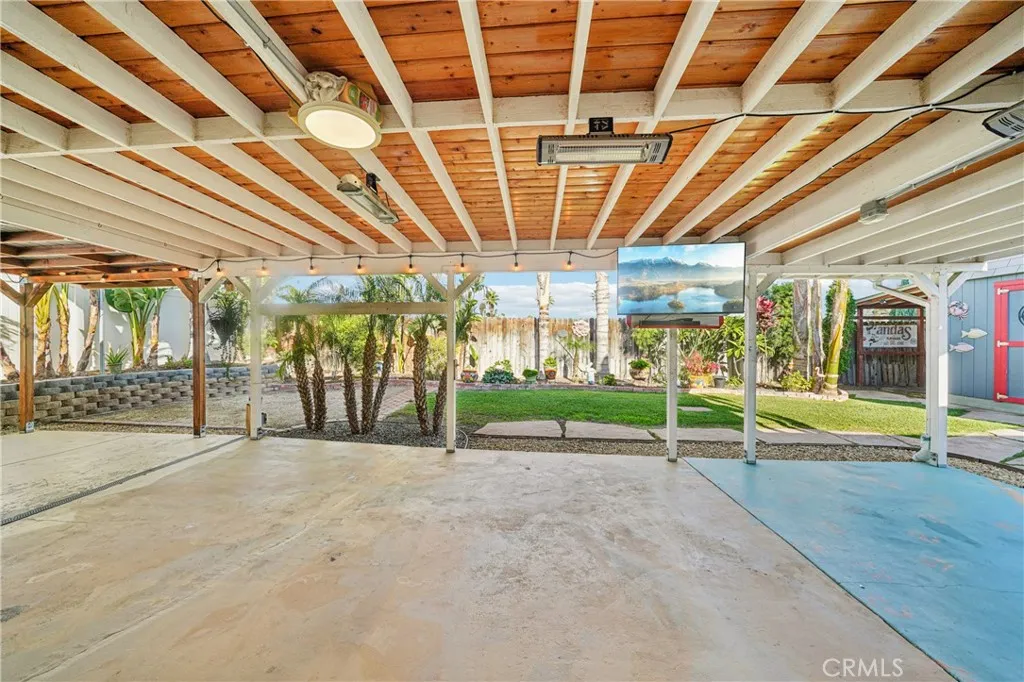 571 Oriole, Corona, California 92879 home-pic-27