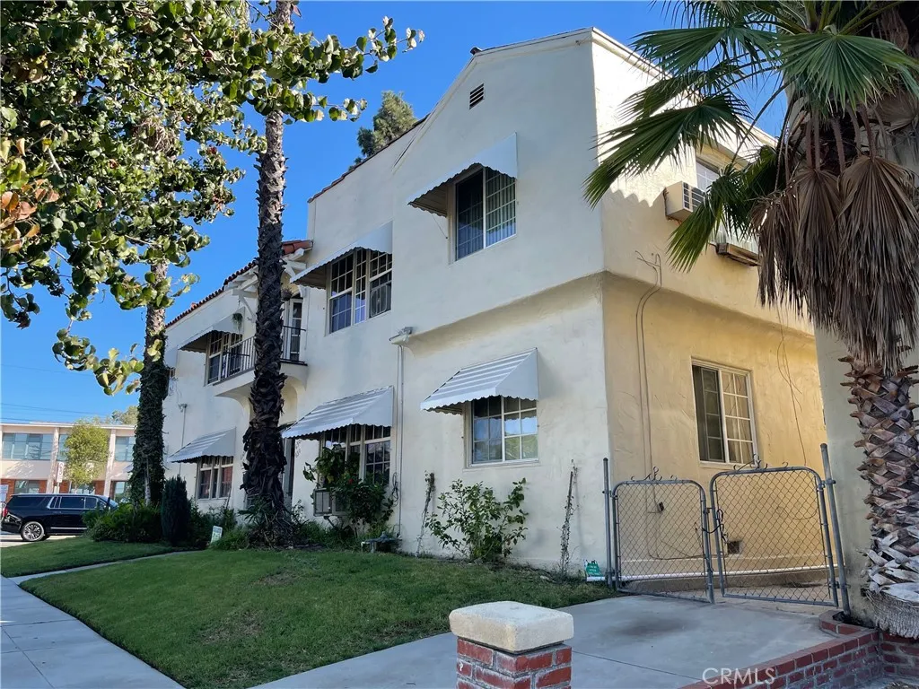 630 Naranja Drive, Glendale, California 91206 home-pic-0