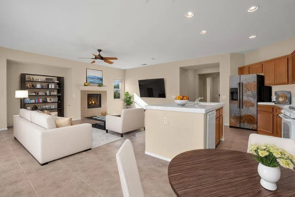 67178 Yosemite Lane, Desert Hot Springs, California 92240 home-pic-8