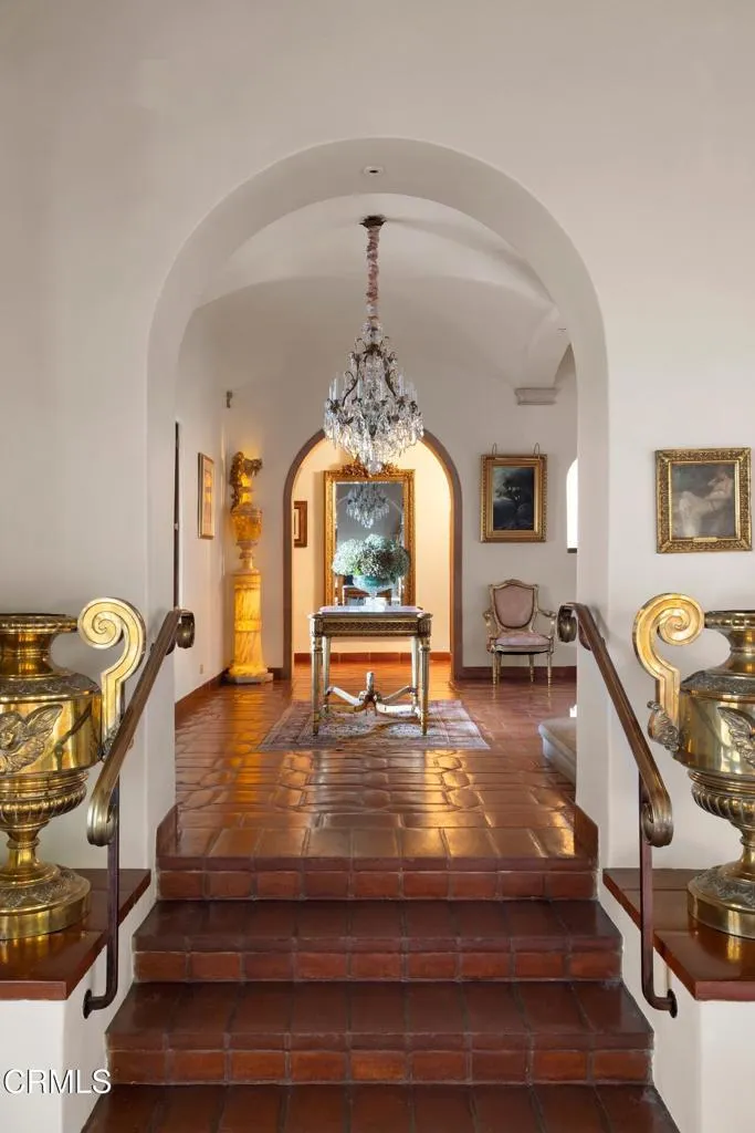 262 S San Rafael Avenue, Pasadena, California 91105 home-pic-18