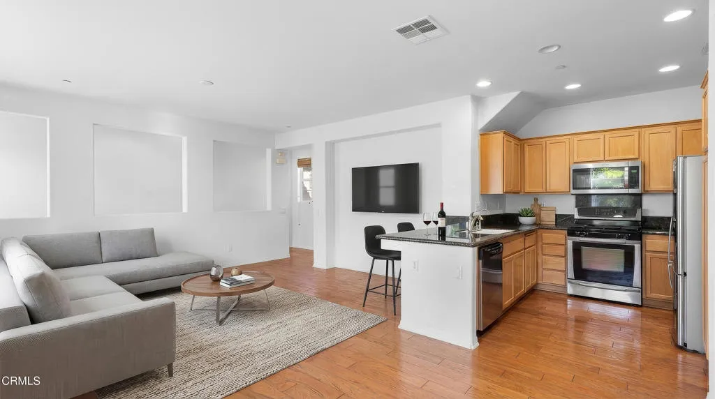 3100 N Ventura Road, Oxnard, California 93036 home-pic-2