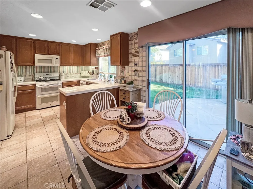 10 Palacio, Rancho Santa Margarita, California 92688 home-pic-11