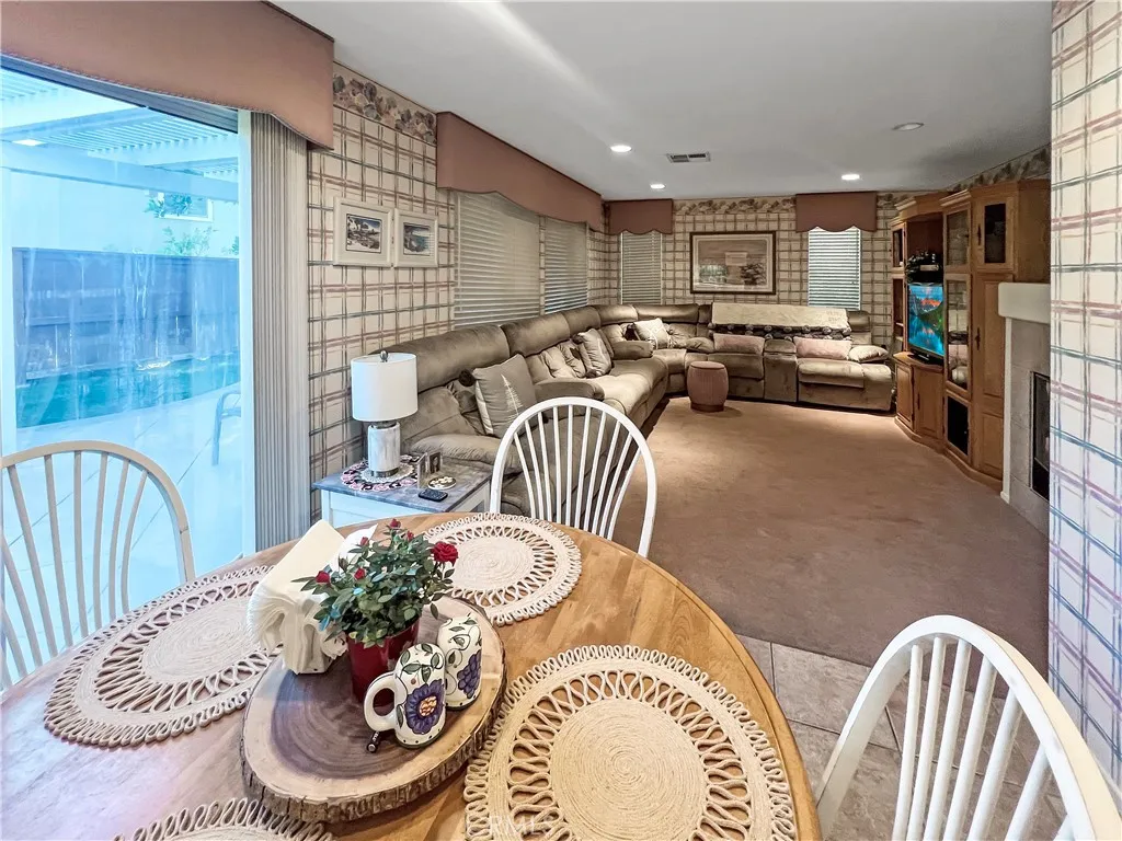 10 Palacio, Rancho Santa Margarita, California 92688 home-pic-7