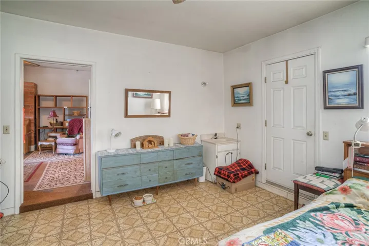 Bonus room, exterior door
