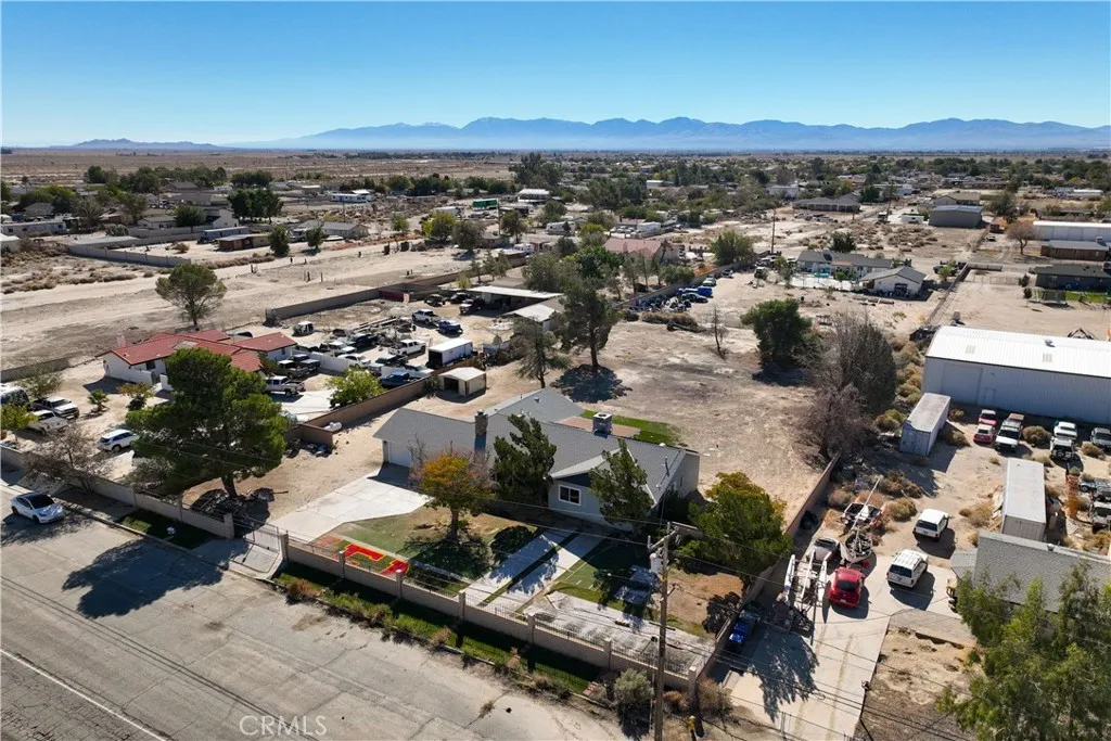 3322 E Avenue H, Lancaster, California 93535 home-pic-39