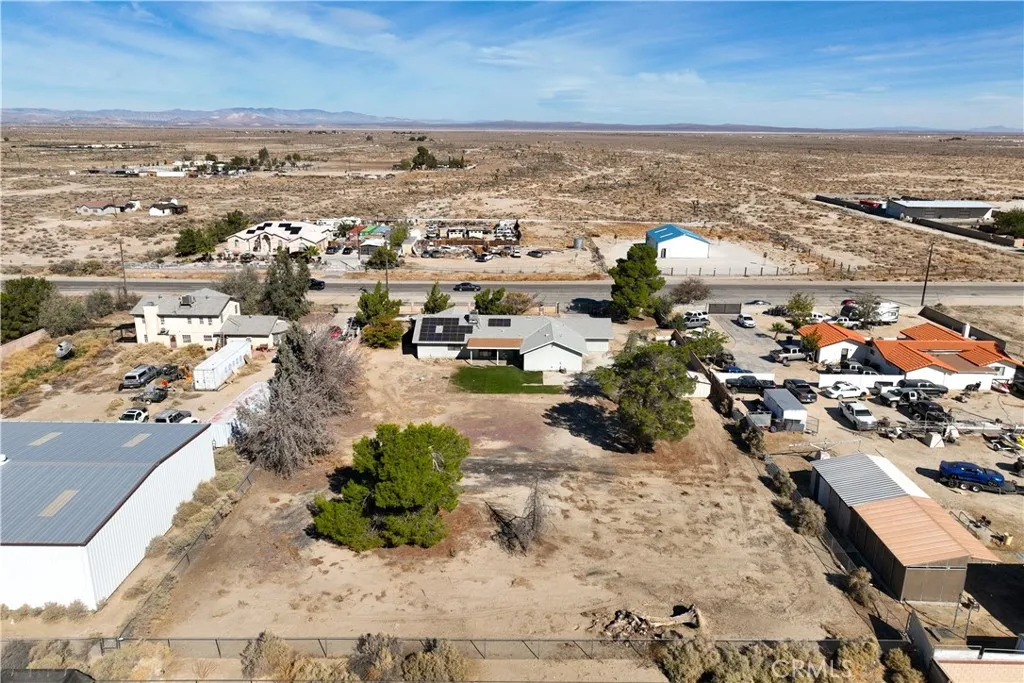 3322 E Avenue H, Lancaster, California 93535 home-pic-42