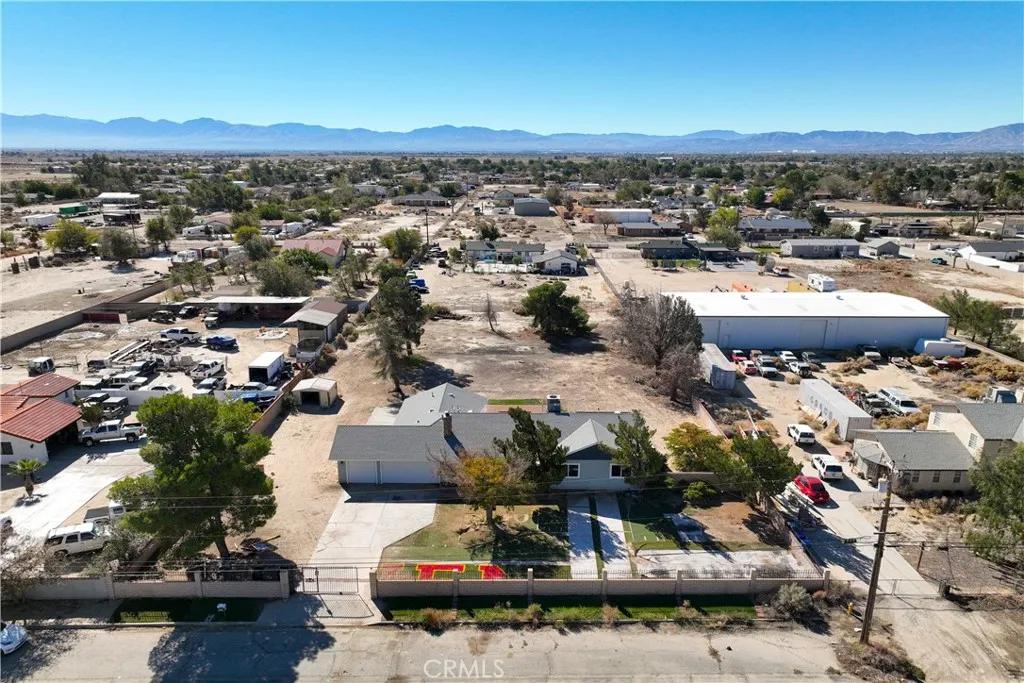 3322 E Avenue H, Lancaster, California 93535 home-pic-38