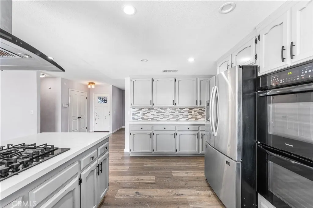 3322 E Avenue H, Lancaster, California 93535 home-pic-13