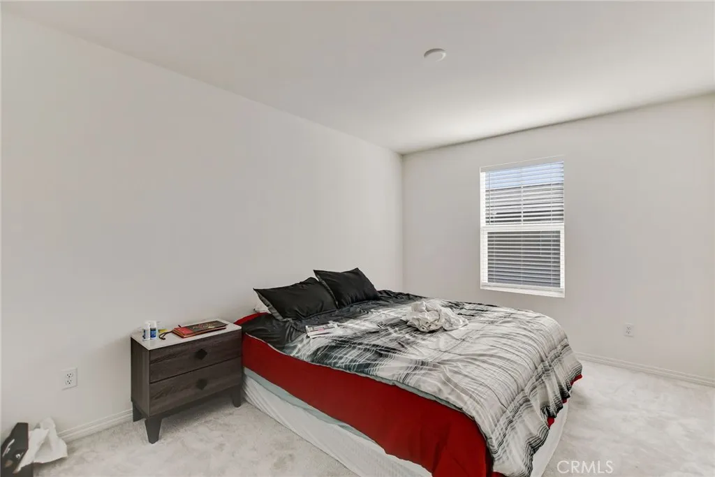 2526 Gunner Ridge, Rialto, California 92377 home-pic-22