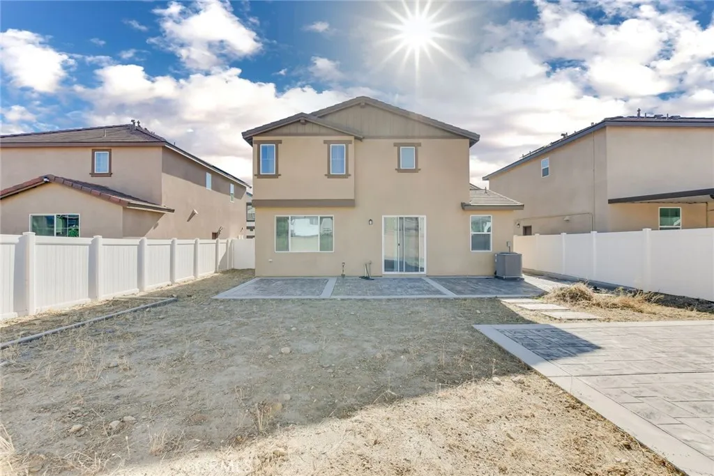 2526 Gunner Ridge, Rialto, California 92377 home-pic-30